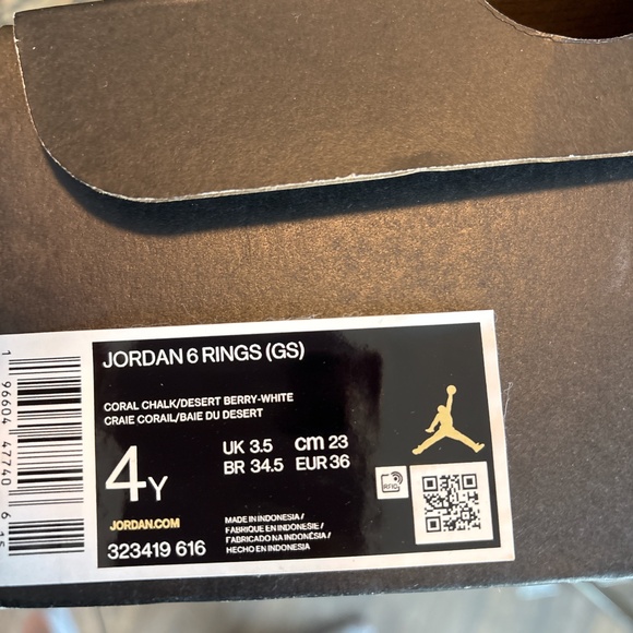 Brand new Jordans - Picture 2 of 4